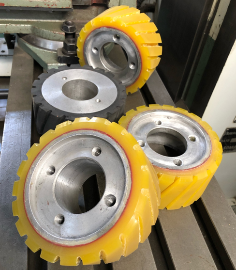 Revêtement roues de guidages striées en polyuréthane